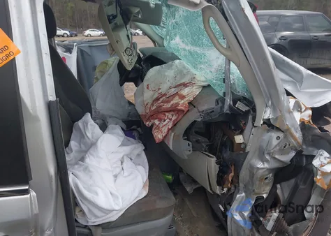 2010 Chrysler Town & Country Touring из США, поврежденный, VIN 2A4RR5D10AR501078